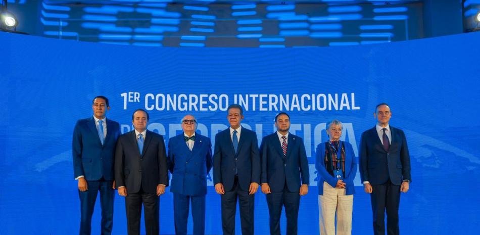 Congreso sobre geopolítica pone el foco en el impacto económico que golpea a países importadores como República Dominicana: en contexto