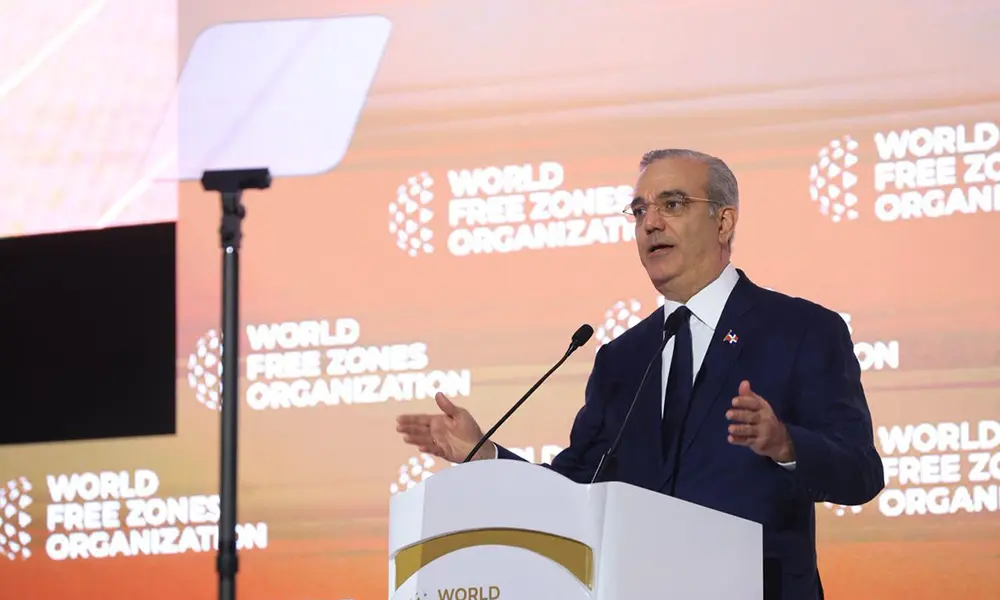 Abinader presenta a la República Dominicana como apuesta de inversión y destaca sus ventajas competitivas: en contexto