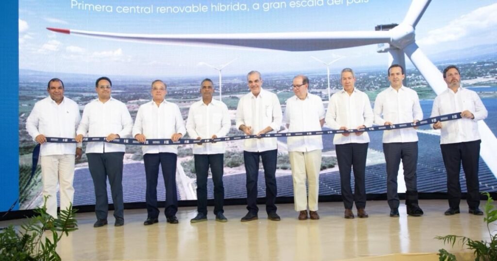 Abinader inaugura en Valverde la central Esperanza Renovable y aumenta la presión sobre el sistema eléctrico