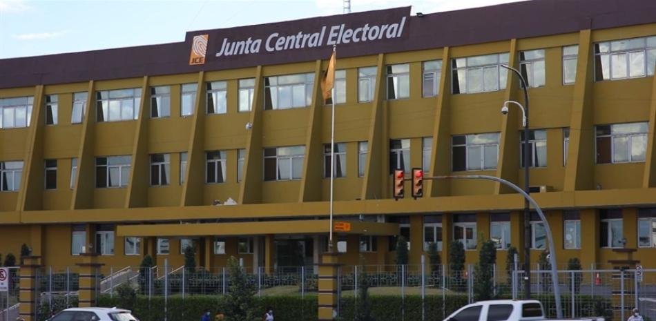 JCE advierte que otro recorte a la partida de los partidos afectaría su funcionamiento y la equidad electoral: en contexto