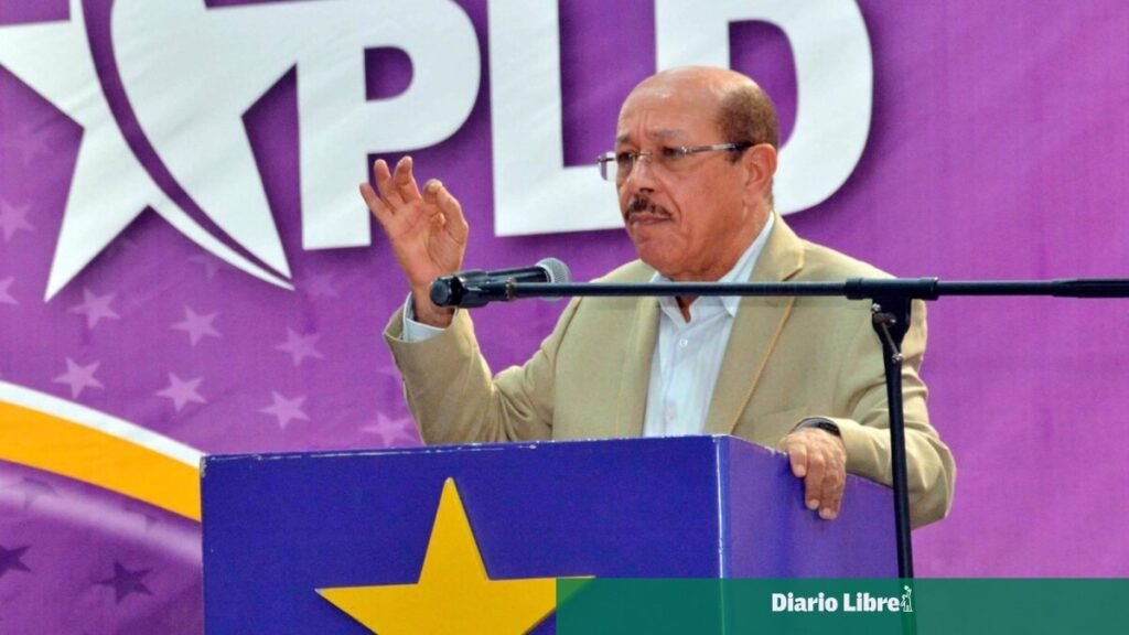 Montás llama a abogados del PLD a ejercer con ética y compromiso social en Dignidad Jurídica
