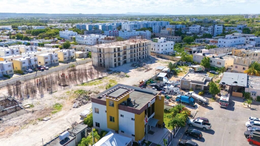 El crecimiento inmobiliario y turístico de Verón-Punta Cana deja en evidencia rezagos de planificación: en contexto