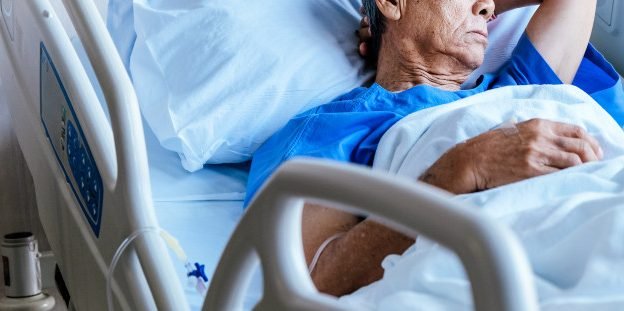 Cuba afronta 100.000 personas en espera de cirugía y una crisis sanitaria más profunda