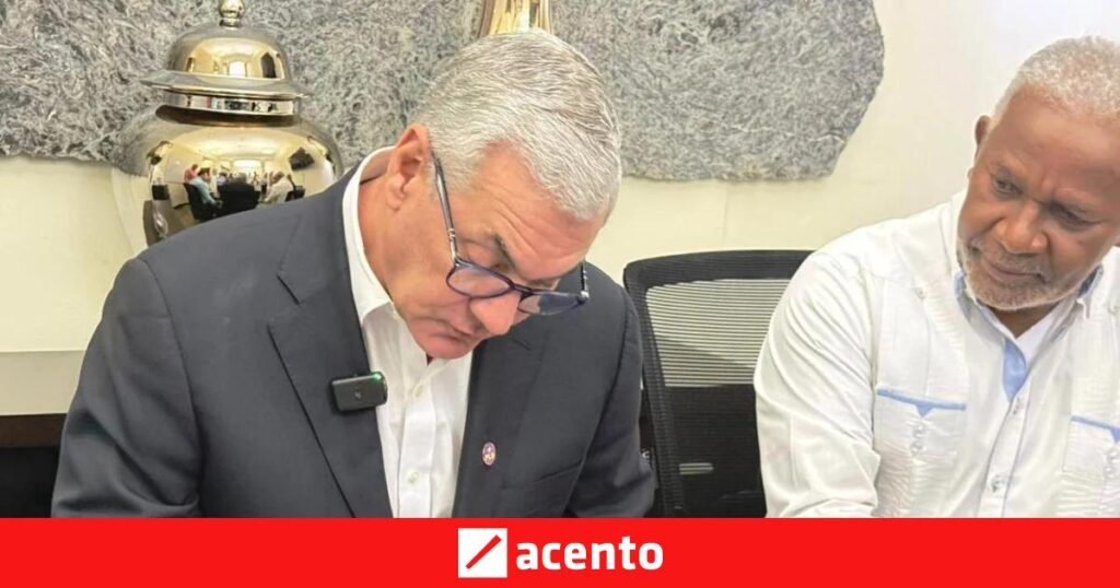 Visado de Gonzalo Castillo es restituido por diez años mientras persiste el foco sobre Calamar