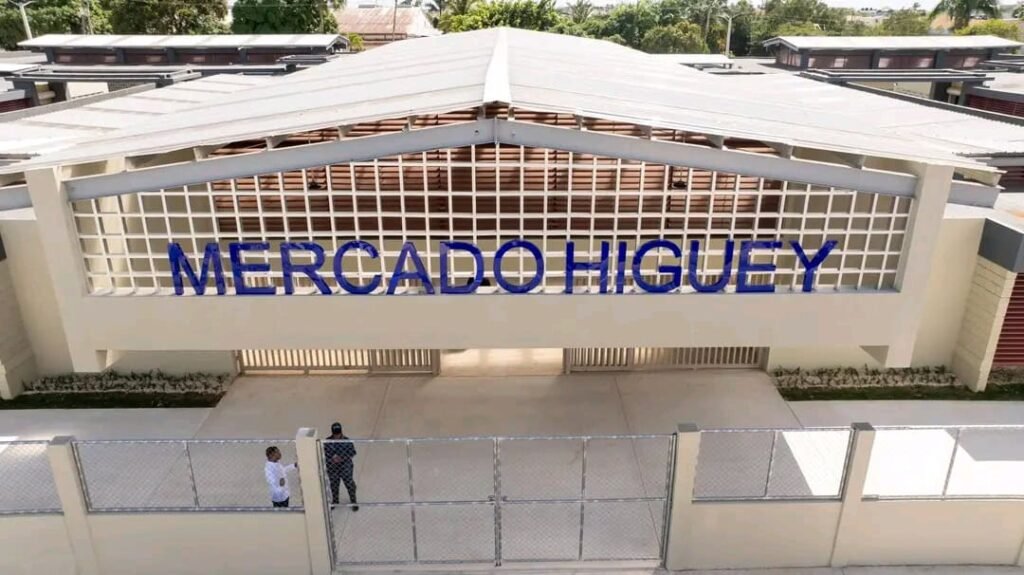 Mercado de Higüey sigue cerrado más de tres meses después de su inauguración oficial