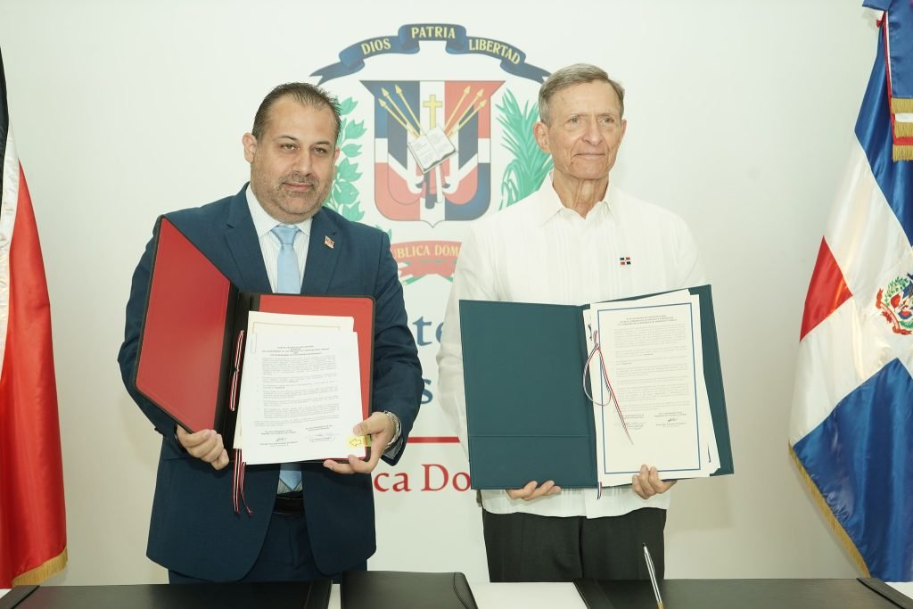 Dominicana y Trinidad y Tobago firman acuerdo aéreo con foco en comercio, turismo e inversión
