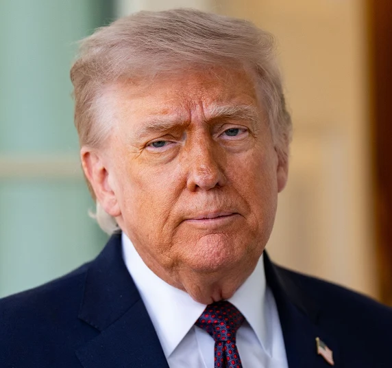 Trump aplaza un ataque contra Irán tras pedirle margen Arabia Saudí, Qatar y Emiratos Árabes Unidos