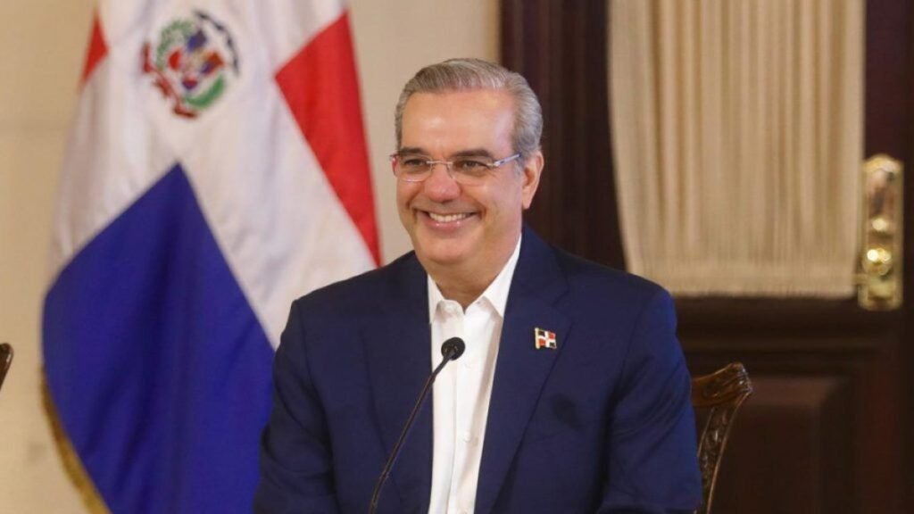 Gallup vuelve a mostrar la distancia entre la aprobación de Abinader y el malestar económico de la población