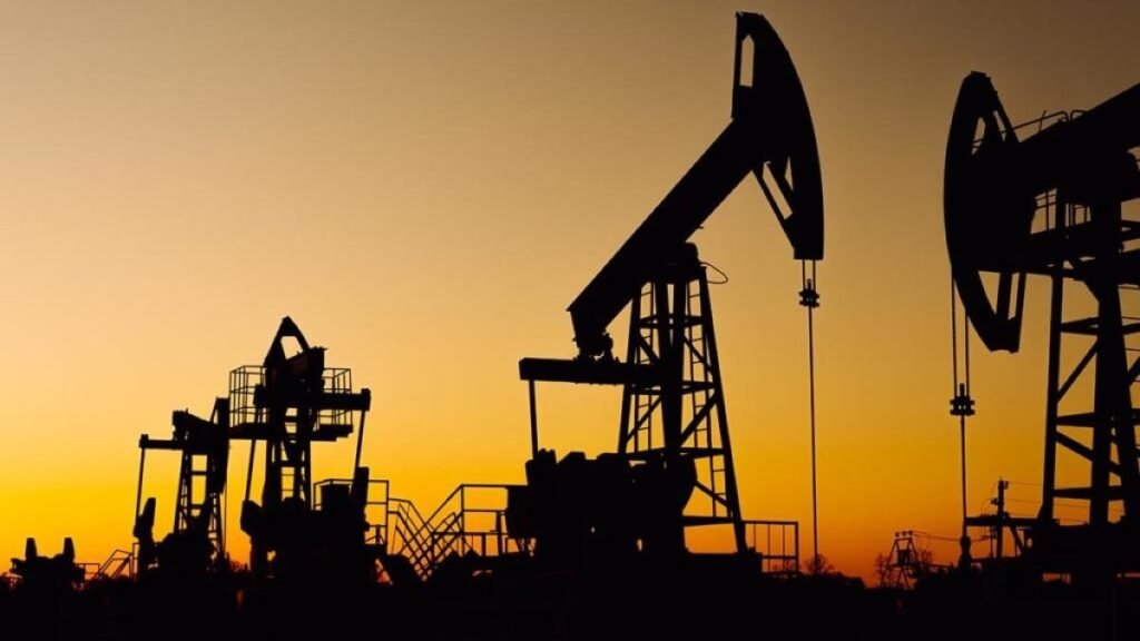 El petróleo sube mientras persiste la tensión en Oriente Medio y el mercado mira a Irán: en contexto