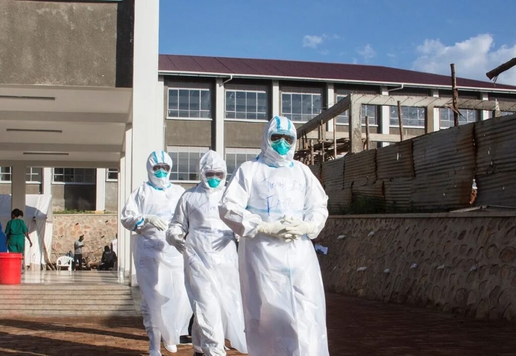 Brote de ébola en RDC deja 65 muertos y expone fallas de control en zonas de alto riesgo: en contexto