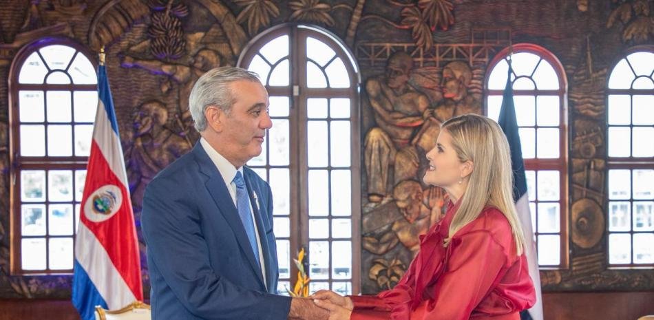 Abinader encabeza reunión con presidenta electa de Costa Rica mientras vuelve a prometer más cooperación bilateral