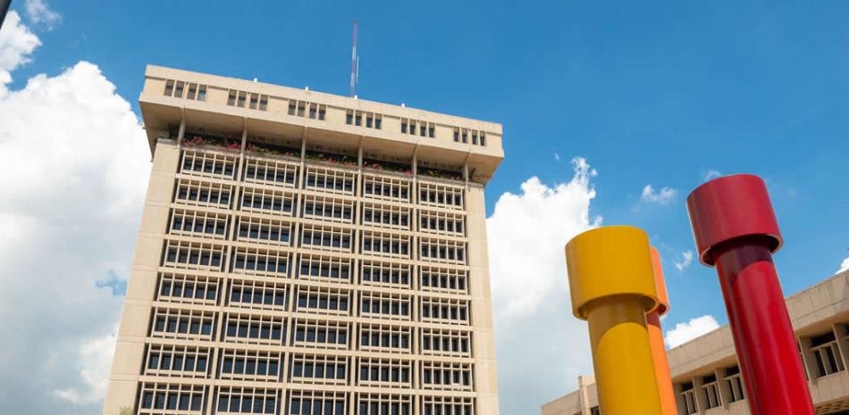 Banco Central aplaza a 2027 el retiro de RD$46 mil millones y reconoce presión inflacionaria fuera de meta: en contexto