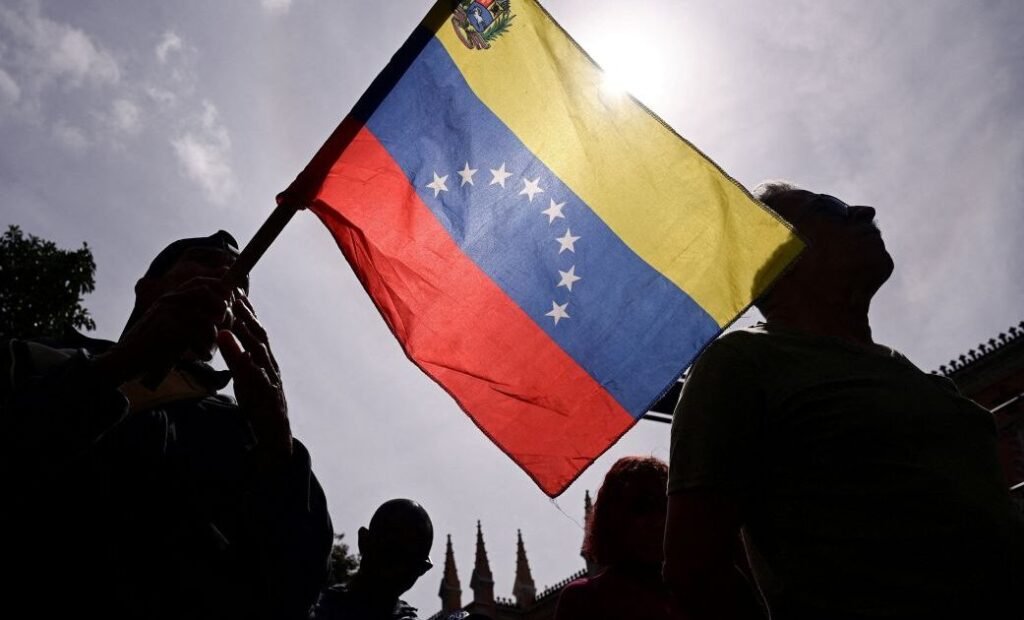 La regularización de venezolanos en Dominicana vuelve a evidenciar una gestión migratoria marcada por trámites y excepciones