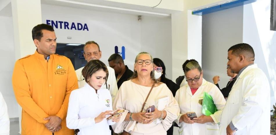 Vigilia médica en el Calventi reabre dudas sobre la gestión del hospital