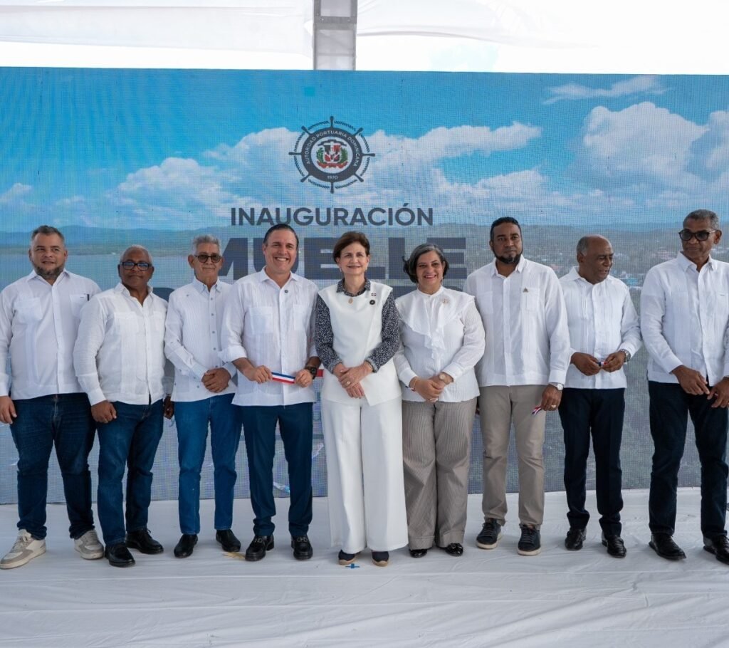En Sabana de la Mar, el Gobierno entrega un muelle pesquero y resalta su plan para comunidades costeras: en contexto