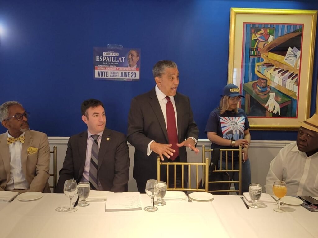Espaillat exige más inversión federal y pone reclamos de NYCHA en primer plano