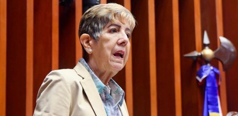 Senadora admite que promoción del show de Yailin avanzó sin permiso y reabre preguntas sobre manejo del anfiteatro de Puerto Plata