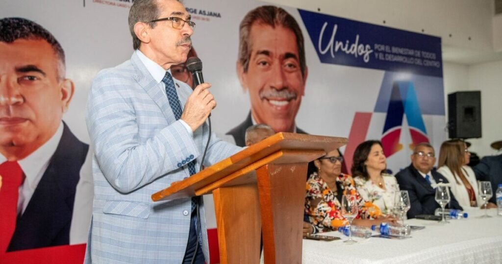 Asjana cierra campaña en la UASD-La Vega con énfasis en transparencia y control institucional: en contexto