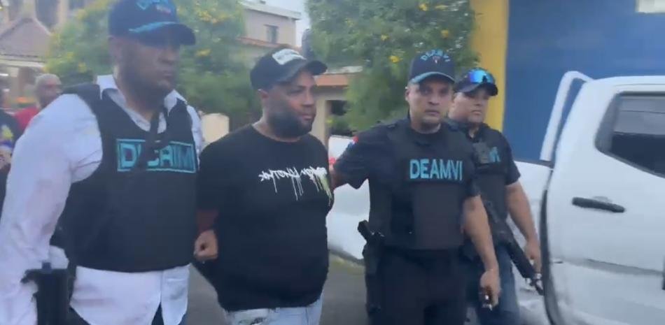 En Cotuí apresan a “Keka” luego de denuncias de agresión y críticas a la respuesta oficial