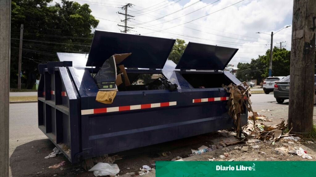 Santo Domingo Norte coloca 150 contenedores en plena emergencia por basura y espera 200 más