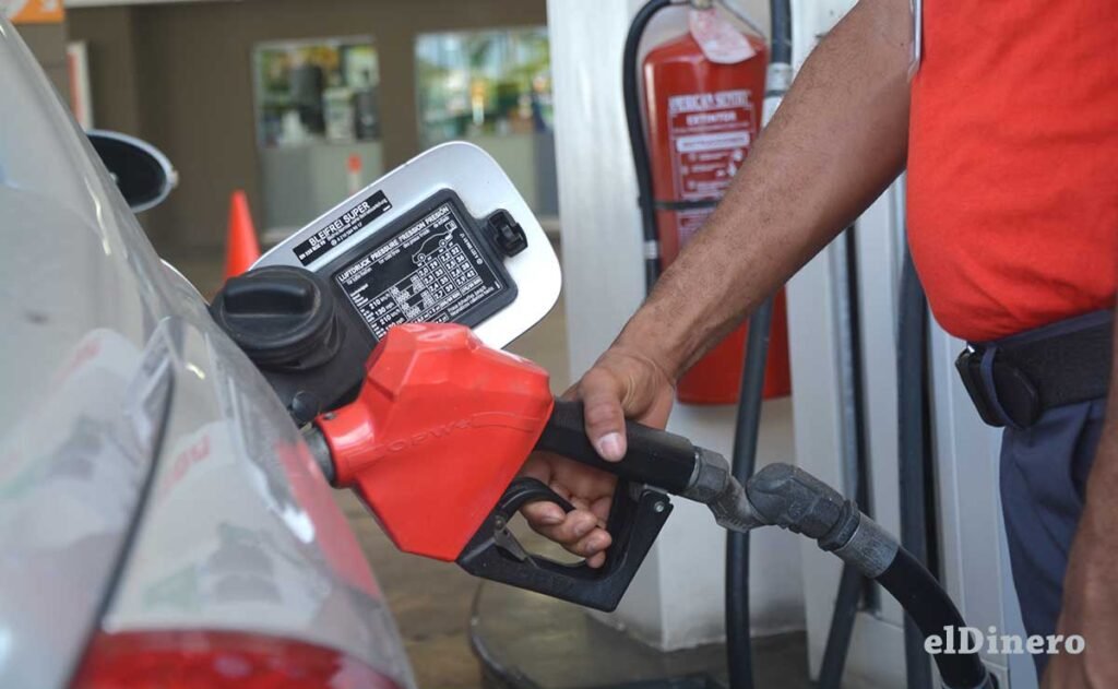 Combustibles duplican su precio en seis años mientras el Estado recauda mucho más de lo que destina a subsidios