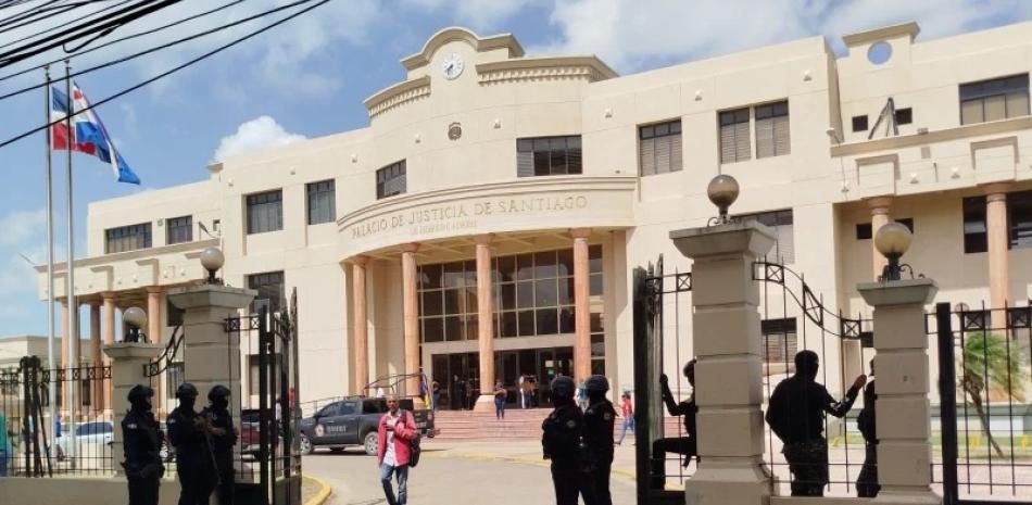 La crisis judicial en Santiago evidencia desorden administrativo y suspensiones de audiencias