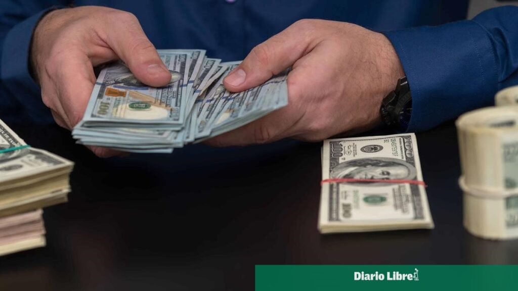 Tres sectores concentran casi la mitad del crédito en dólares y elevan la presión por mayor vigilancia: en contexto