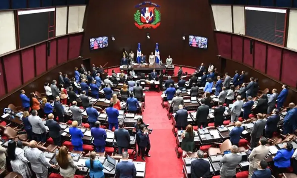 Durante el cuatrienio 2024-2028, cinco proyectos sobre madres siguen pendientes de aprobación en el Congreso