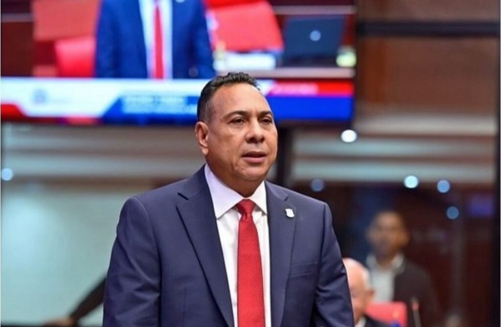 Pedro Tineo dice que acudirá a la justicia por obras pagadas y aún sin iniciar en Monte Plata: en contexto