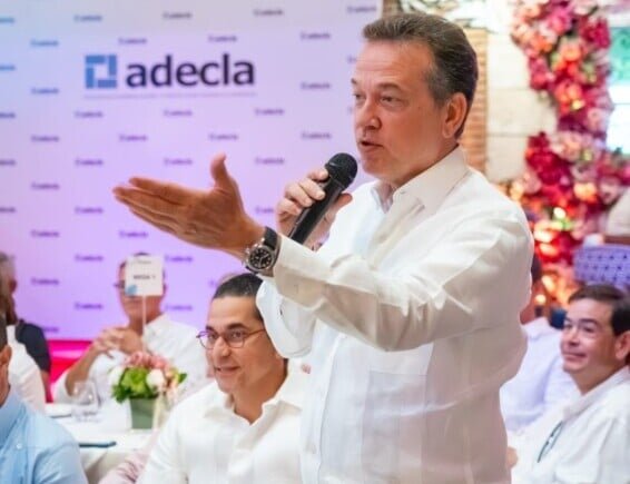Mivhed conversa con constructores de La Altagracia sobre la nueva Ventanilla Única de Construcción: en contexto