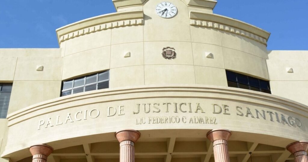 Solicitan prisión preventiva contra policía acusado de matar a su pareja en Santo Domingo Oeste: en contexto