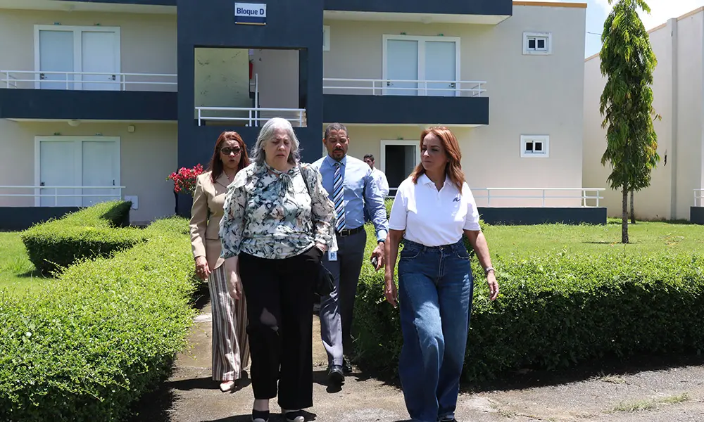 Infotep y Asonahores inician diálogos sobre capacitación con foco en el turismo