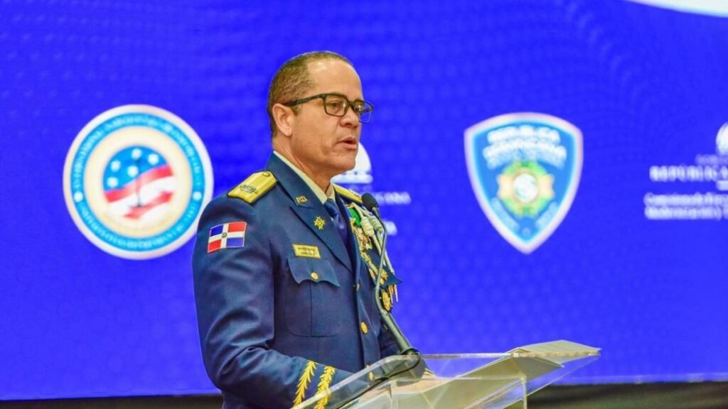 Director de la Policía presenta balance de 100 días con énfasis en reforma, disciplina y confianza ciudadana