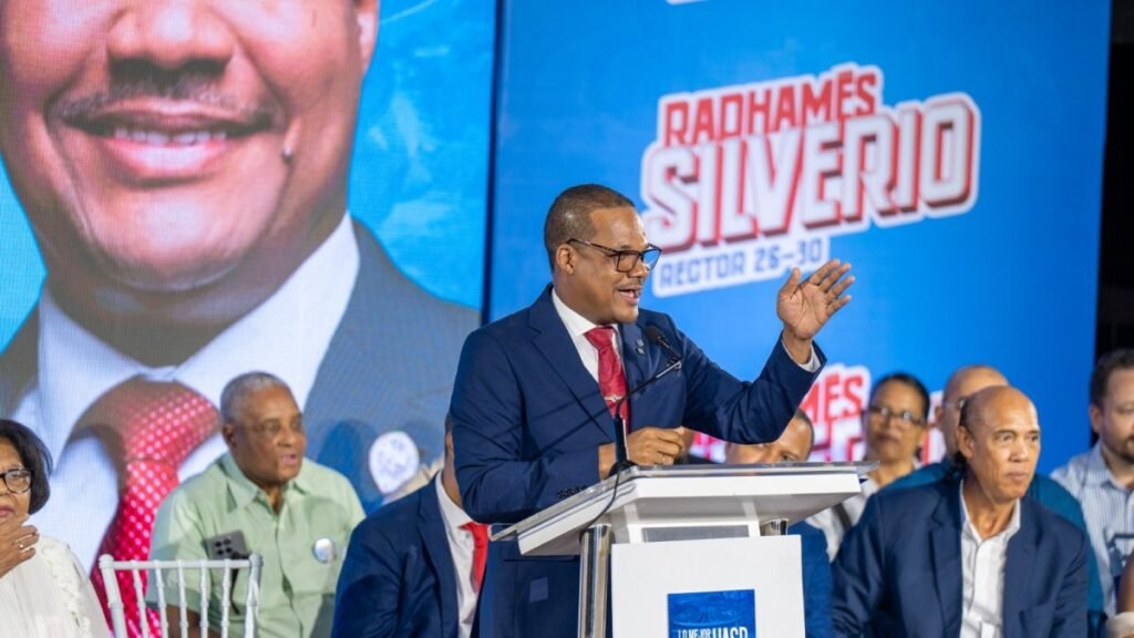 Silverio centra su campaña en promesas de reforma para la UASD y reabre el debate sobre resultados pendientes