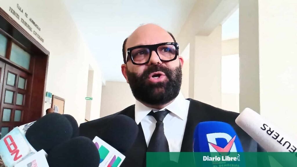Cuestionan en Azua la prisión preventiva de Yanger Bello Bautista tras más de dos años detenido