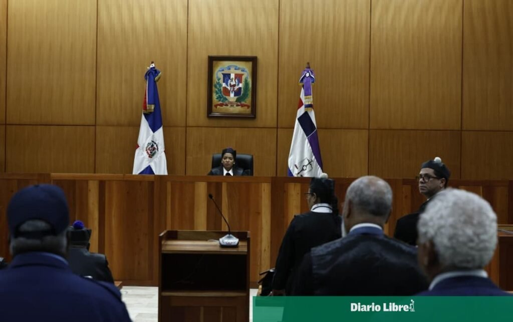 Juzgado envía a juicio a 35 acusados por presunta estafa al Estado y excluye a exministros