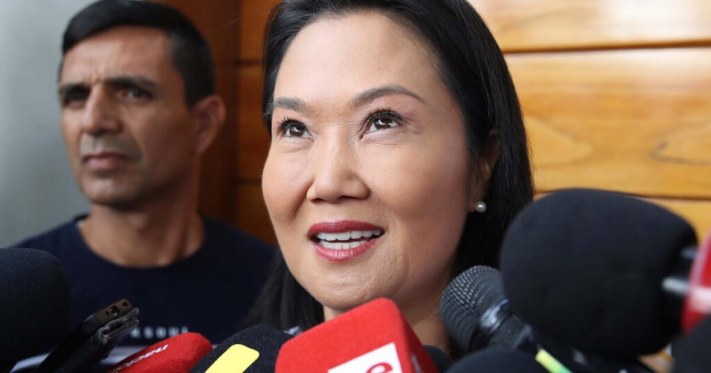 Fujimori se pone al frente en Perú por 39.566 votos en una definición aún abierta