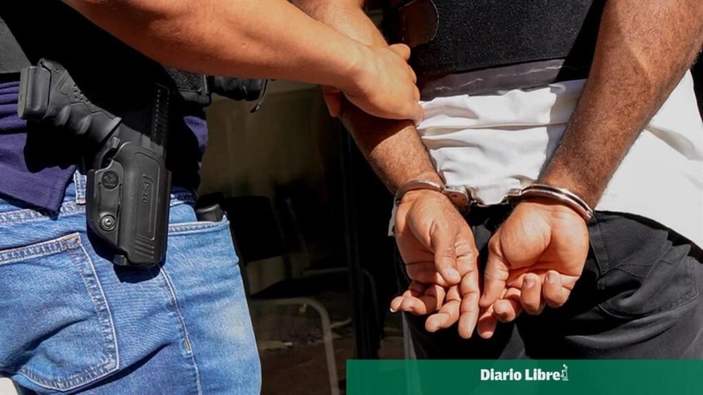 Detienen a Jhonatan Salas por intento de matar a su pareja en Boca Chica