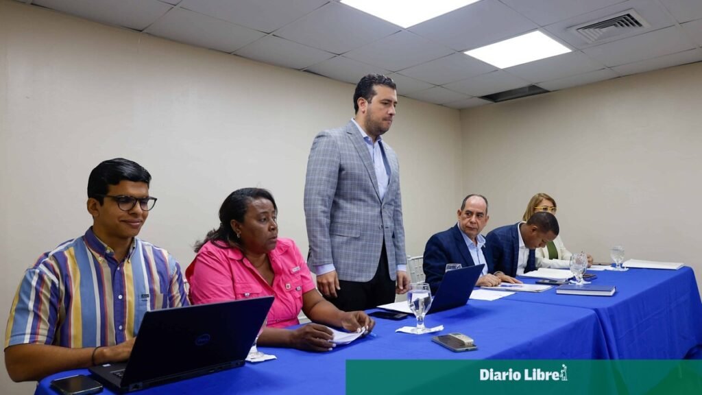Regulación de motoconchos arranca entre reclamos por permisos pendientes y años de atraso institucional