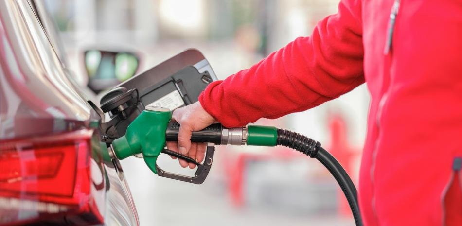 El WTI retrocede en Texas y Trump aprieta por el precio de la gasolina