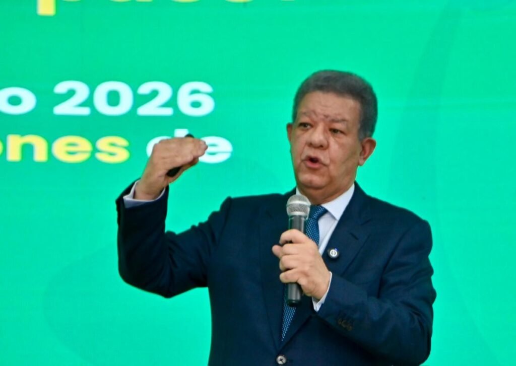 Leonel reclama retirar alza de impuestos y rehacer el Presupuesto 2026; ante presión por el gasto del Gobierno