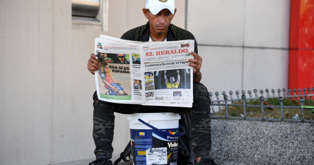La OEA ve una jornada en calma en Colombia, aunque sigue la vigilancia electoral