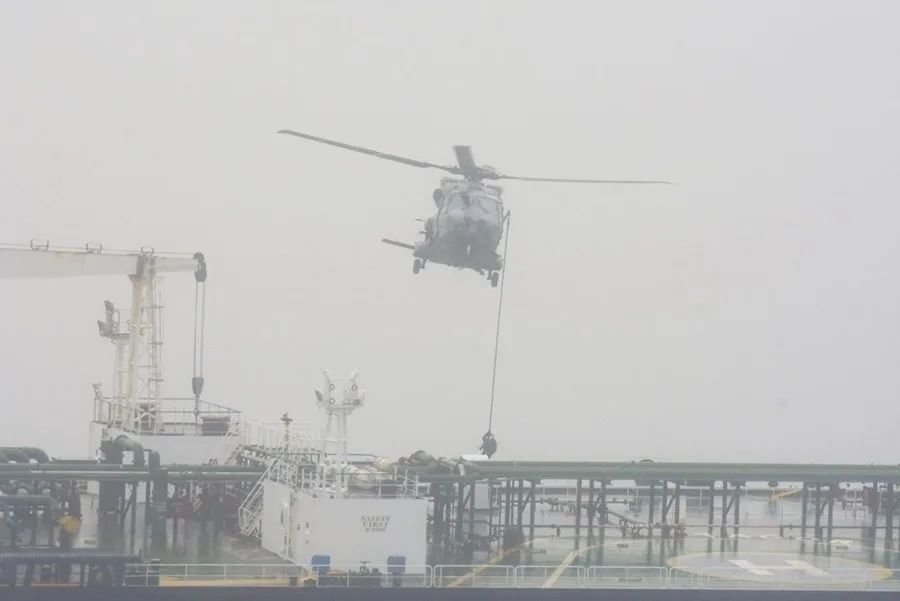 Francia intercepta petrolero ruso y expone la presión por hacer cumplir sanciones en el Atlántico