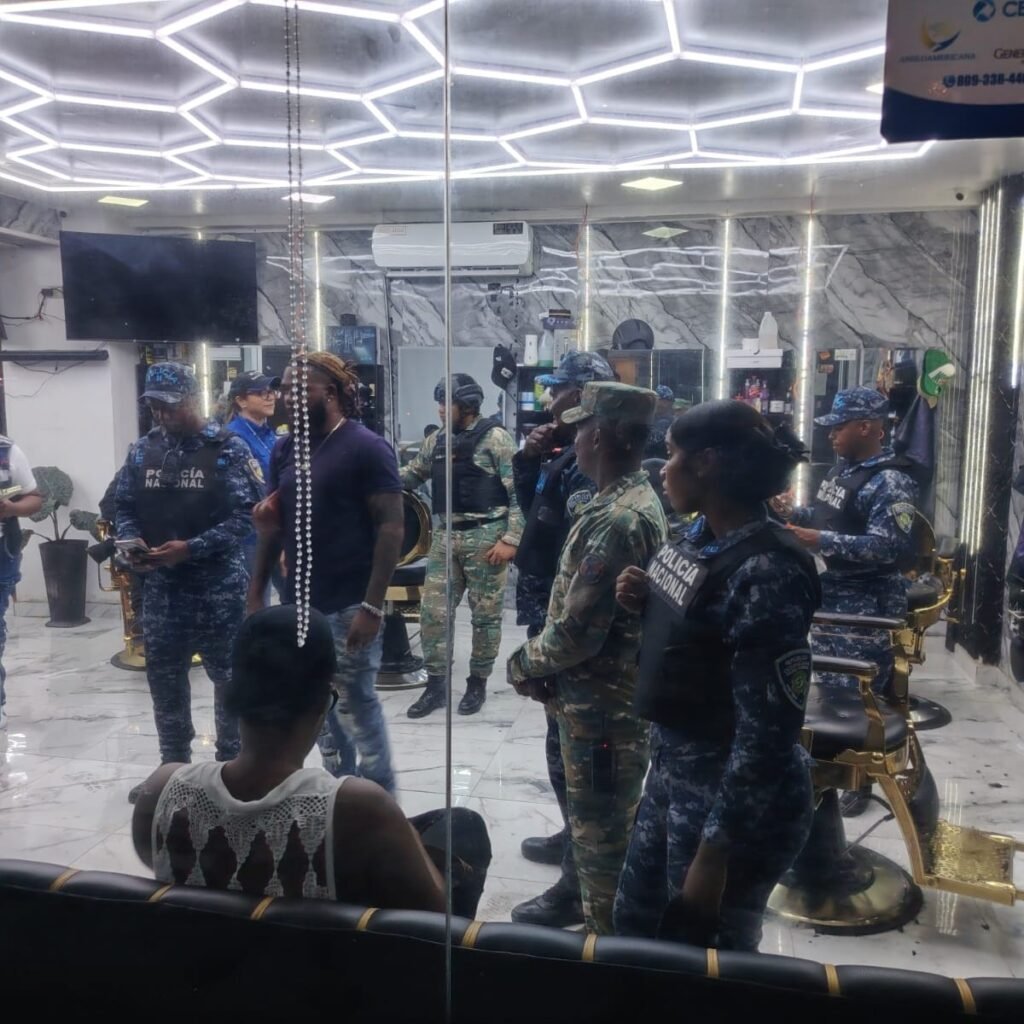 Vecinos denuncian y provocan cierre de negocios reincidentes en Ciudad Juan Bosch