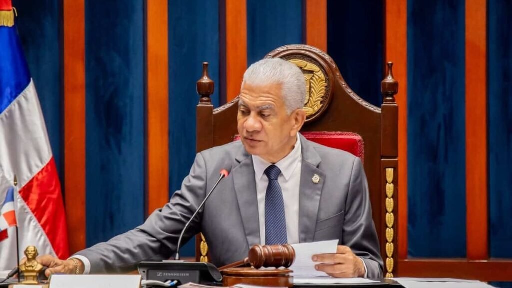Plan fiscal inicia su curso en el Congreso con impulso oficialista y objeciones previas