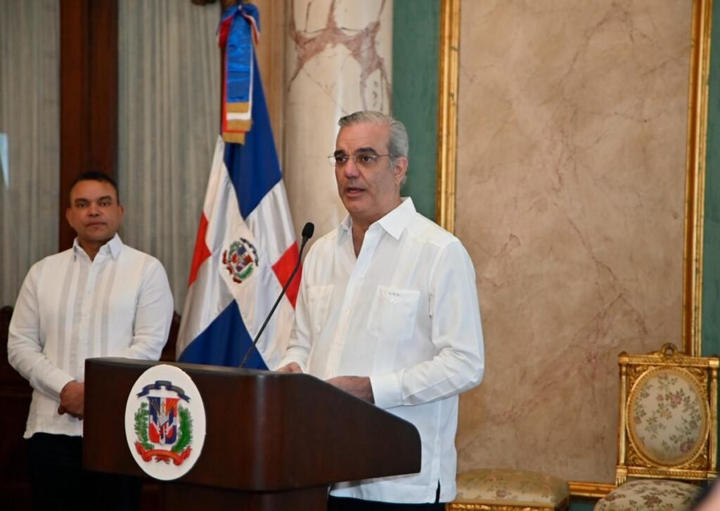 Abinader promete tres nuevas unidades de salud mental en cárceles y reconoce la gravedad del problema