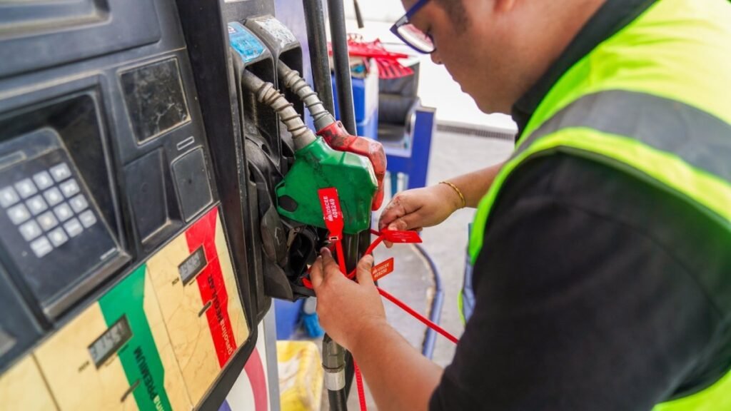 Gobierno vincula a la crisis internacional el alza de los combustibles