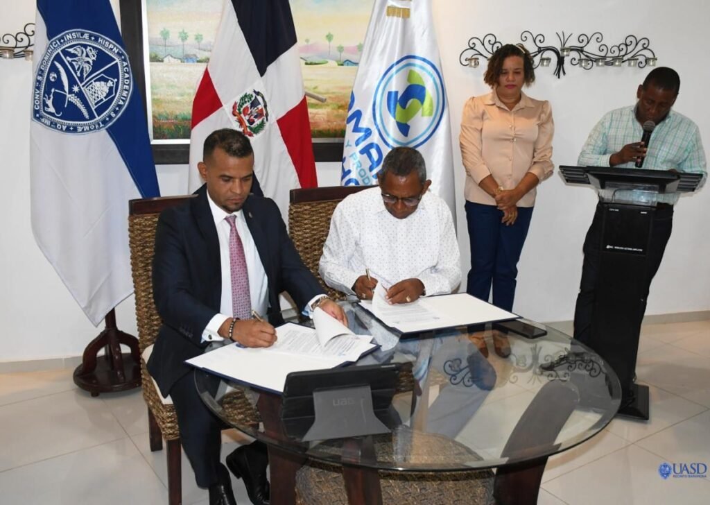 UASD Barahona y Cámara de Comercio pactan cooperación para impulsar el desarrollo provincial