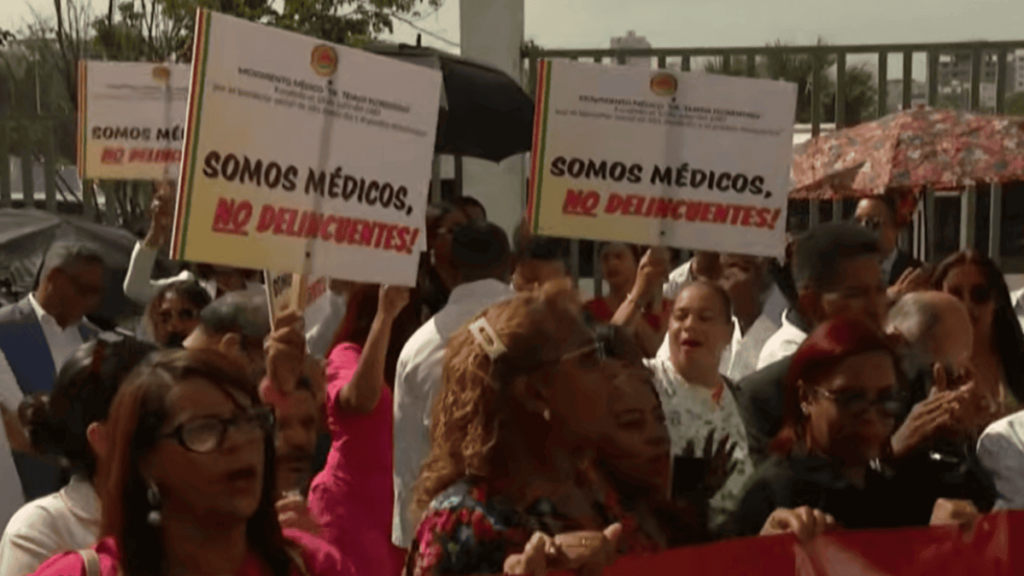 El CMD demanda ante el Constitucional varios artículos del nuevo Código Penal por su impacto en la atención médica