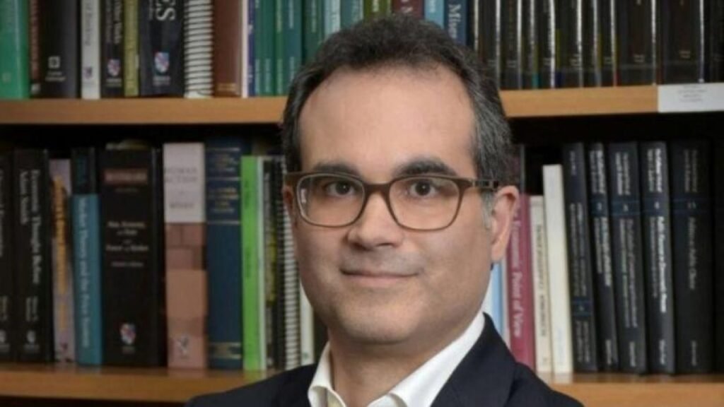 Economistas advierten que la deuda pública reduce el margen fiscal del Estado